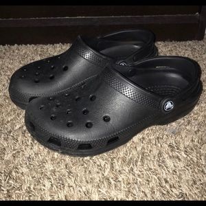 Black crocs